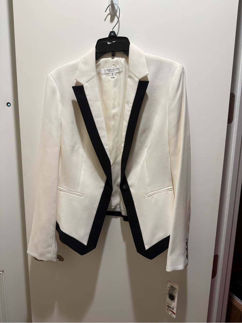 Nine West White/Ivory Blazer with Black Trim 10 NWT